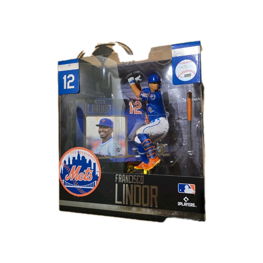 McFarlane Sports MLB Francisco Lindor New York Mets Figure + Stand Backdrop
