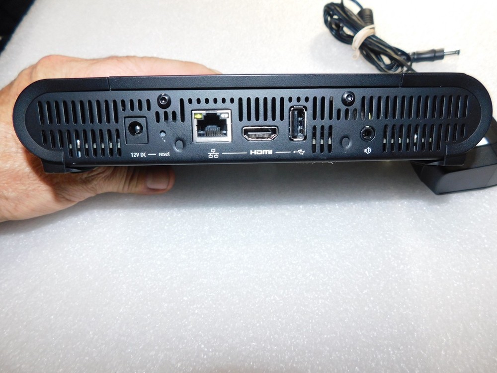 BARCO CS-100 CLICKSHARE PRESENTATION SYSTEM MAIN UNIT & POWER SUPPLY ONLY