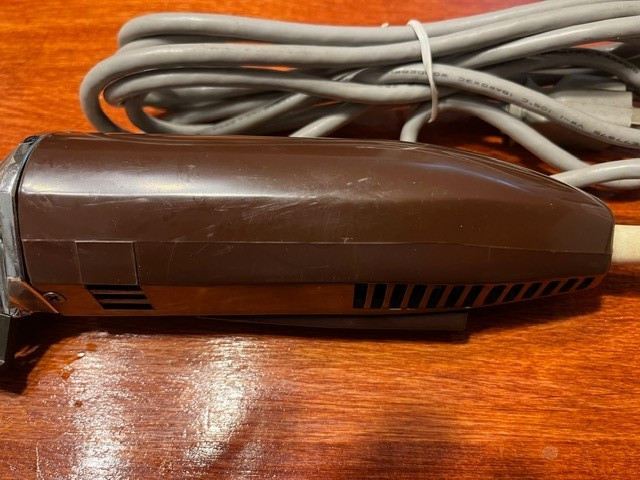 Cutex-Brown Mini Rotary Blade Fabric Cutting Machine, Octagonal