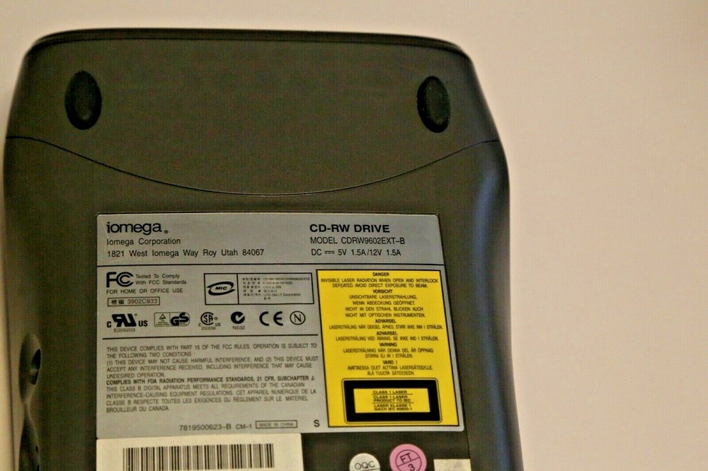 Iomega Predator CD-RW Drive CDRW9602EXT-B fully tested working
