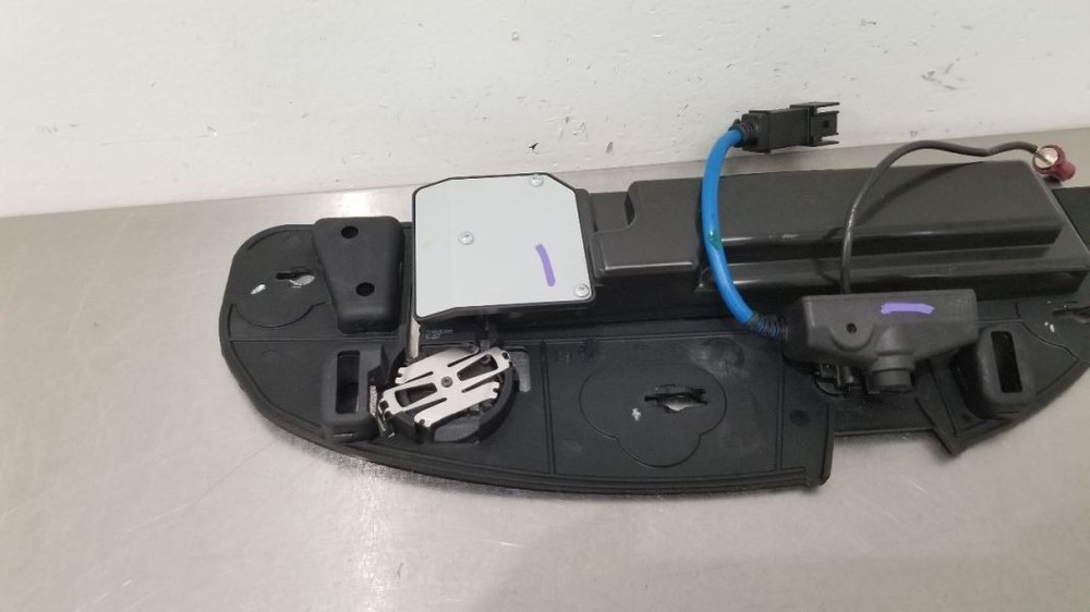 16 CHEVY CORVETTE C7 FRONT VIEW WINDSHIELD MOUNTED CAMERA 23333585