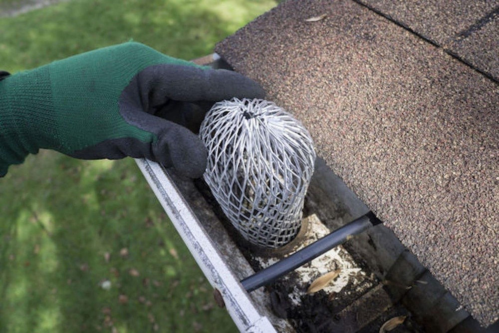 Gutter Guard 3 Inch Expand Aluminum Filter Strainer. Stops 3