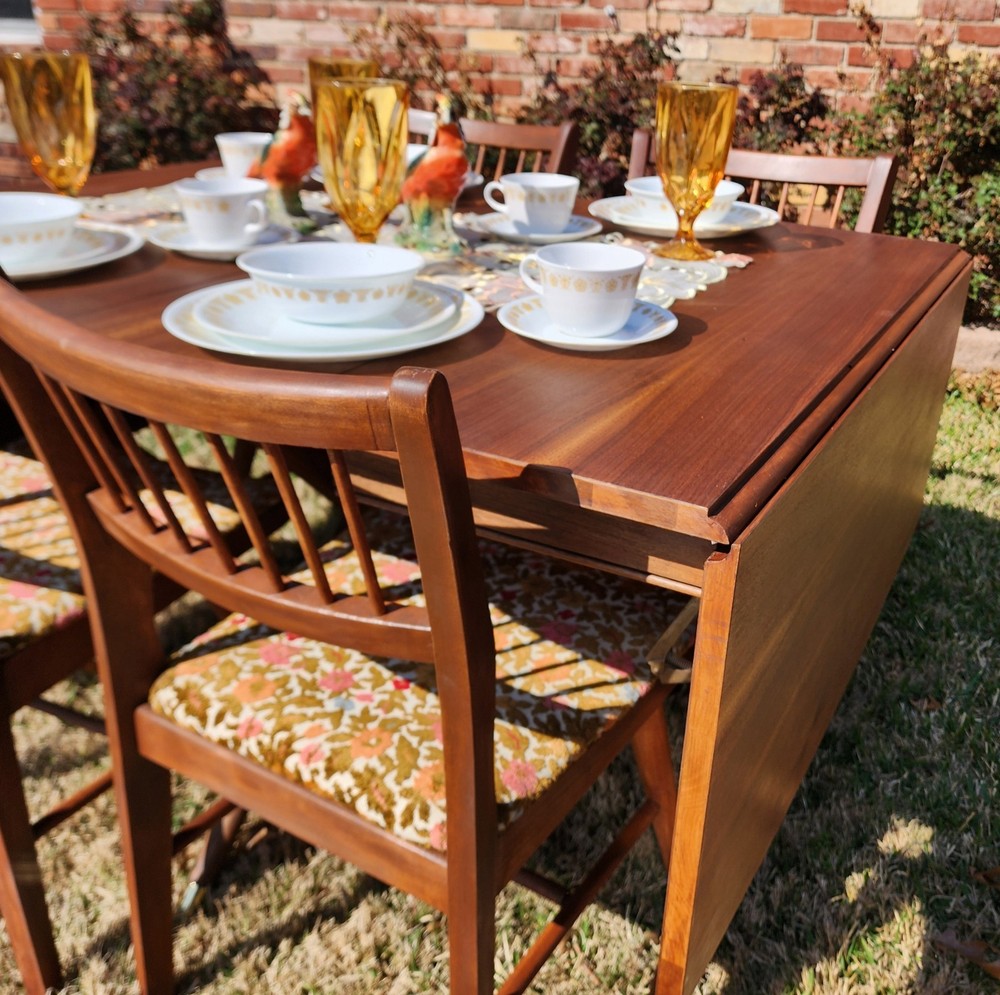 MCM Craddock Refinished Walnut Scissor Leg Table and 6 Chairs