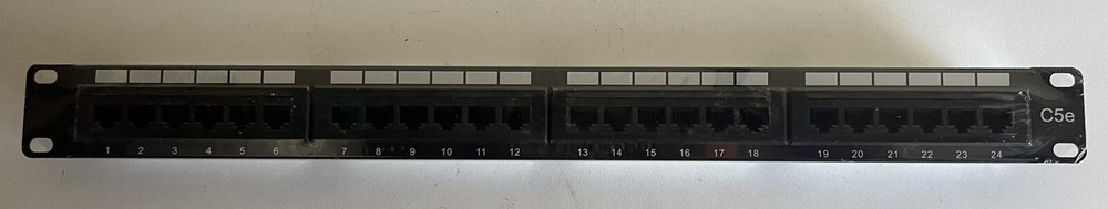 TRENDnet TC-P24C5E Patch Panel CAT.5/5e P24T-KDA
