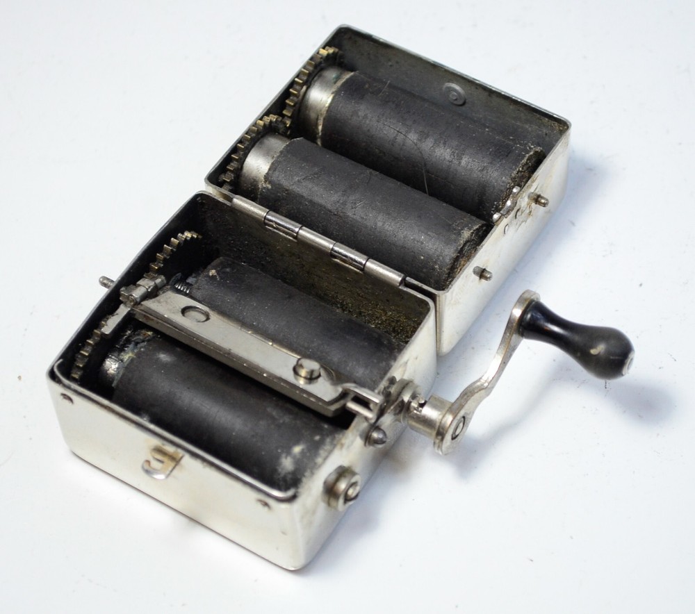 BROKEN Rollfix Mond Extra German Mechanical Razor Blade Sharpener Machine Vtg