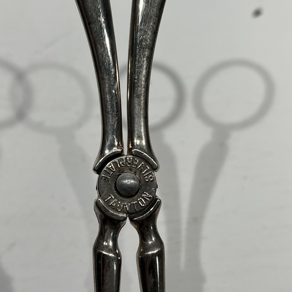 TAUNTON MADE IN ITALY SILVER PLATED THONGS VINTAGE