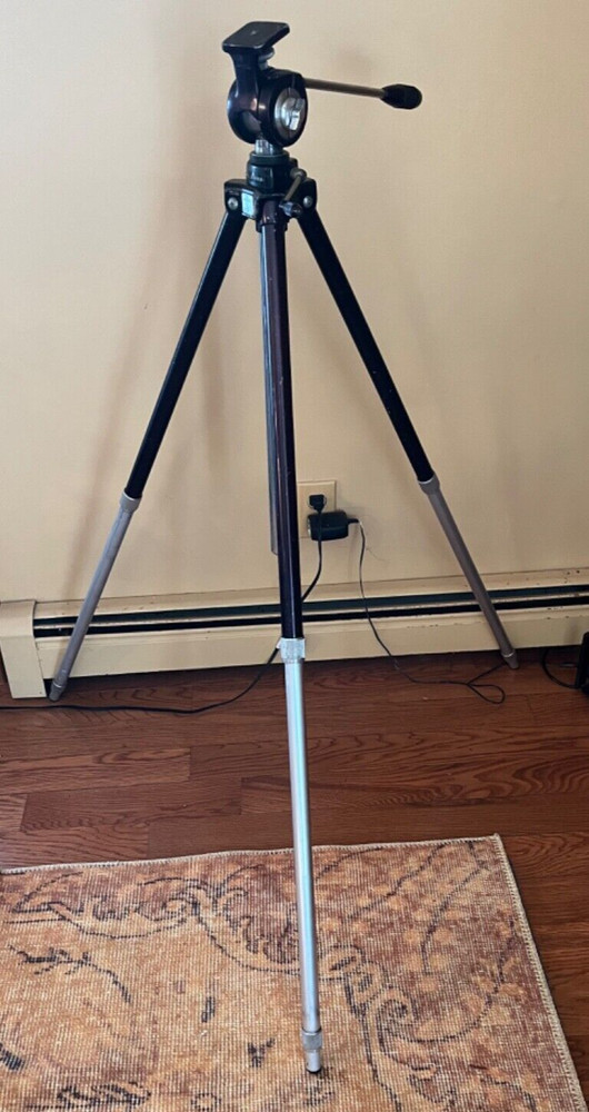 SUPER QUICK SET HUSKY II ELEVATOR TRIPOD EK2