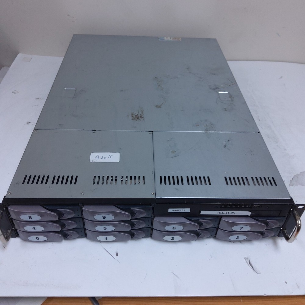 Hard Drive Array 5 x 1 TB HD plus 3 x 250 GB