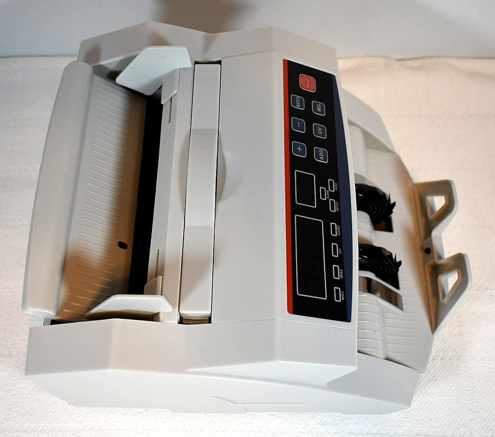 R2108B Basic Function Money Detector Machine Currency/Money Counter "FOR PARTS"