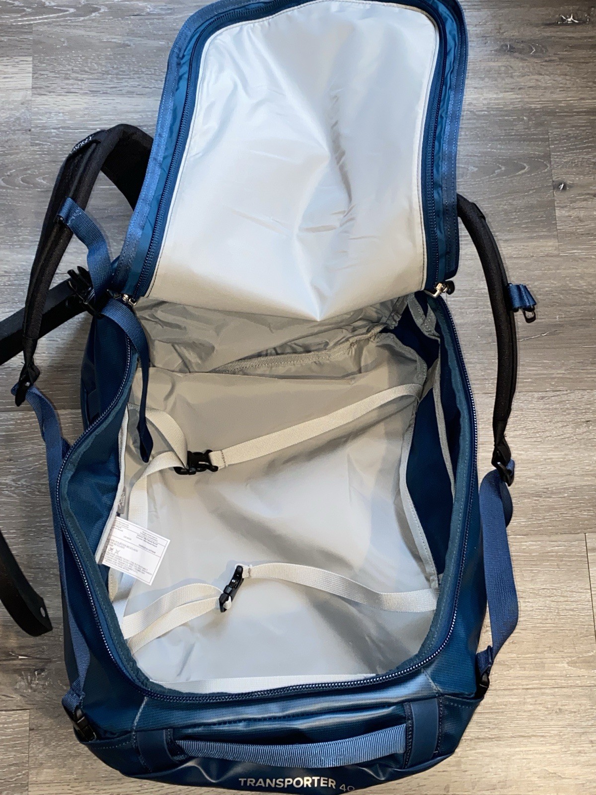 Osprey Transporter 40L Travel Duffel Bag Travel Carry On Blue