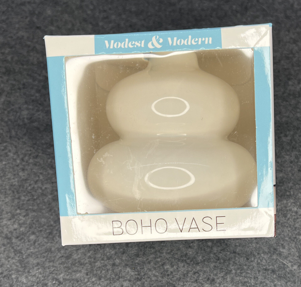 Modern & Modest Boho Vase Neutral Beige Porcelain