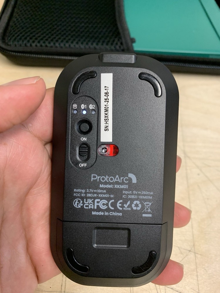 Foldable Keyboard and Mouse, XKM01 True Full-Size Folding Wireless Keyboard