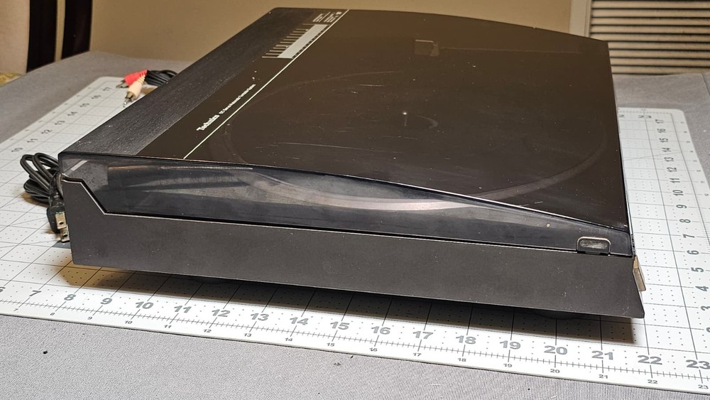 Technics SL-L25 Linear Drive Turntable tested and works READ