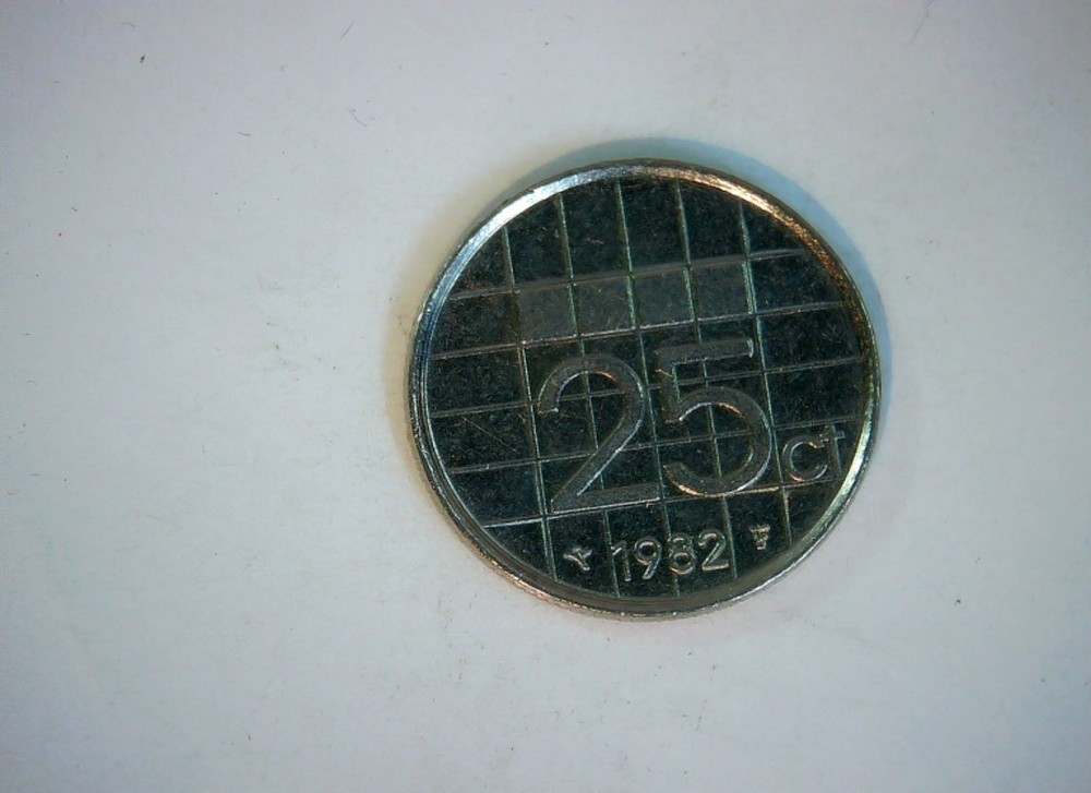 Netherlands 1982 25 Cents Beatrix 25 cent (grid design) Coin