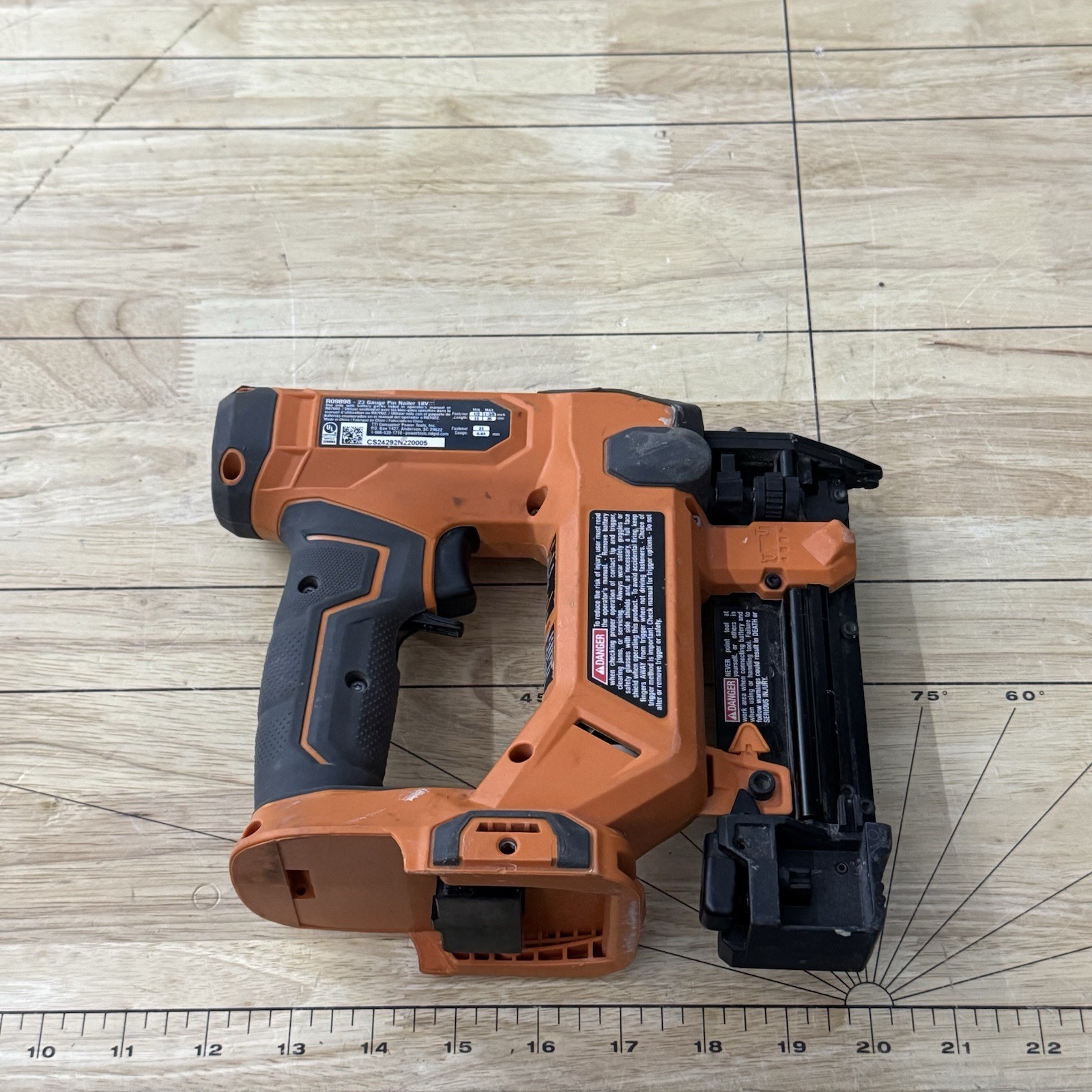 RIDGID 18V Cordless 23-Gauge 1-3/8 in. Headless Pin Nailer (Tool Only) R09898B