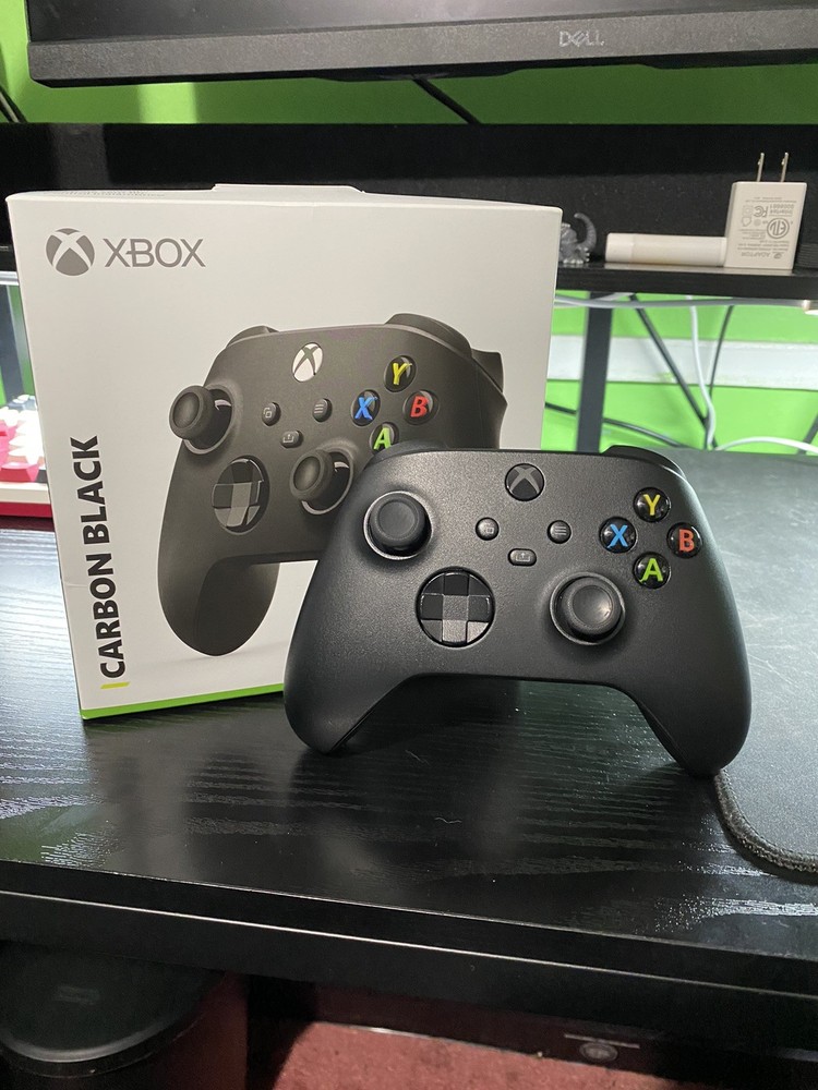 Microsoft Xbox Wireless Controller For Xbox Series X / S, Xbox One & Windows PC