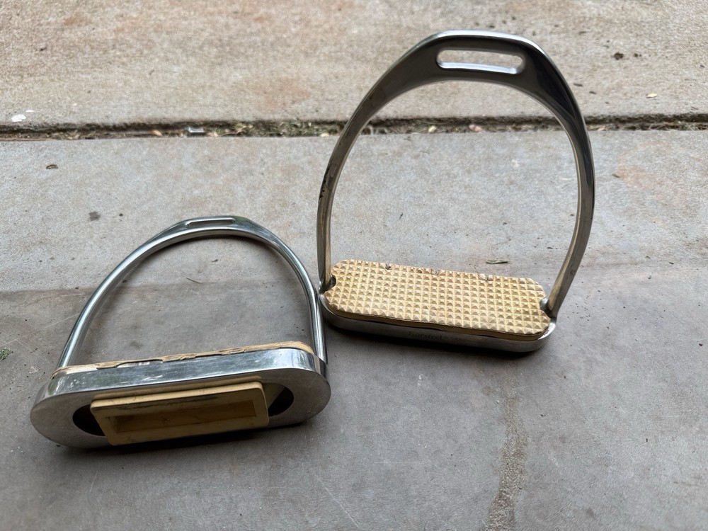 Korsteel Stirrups