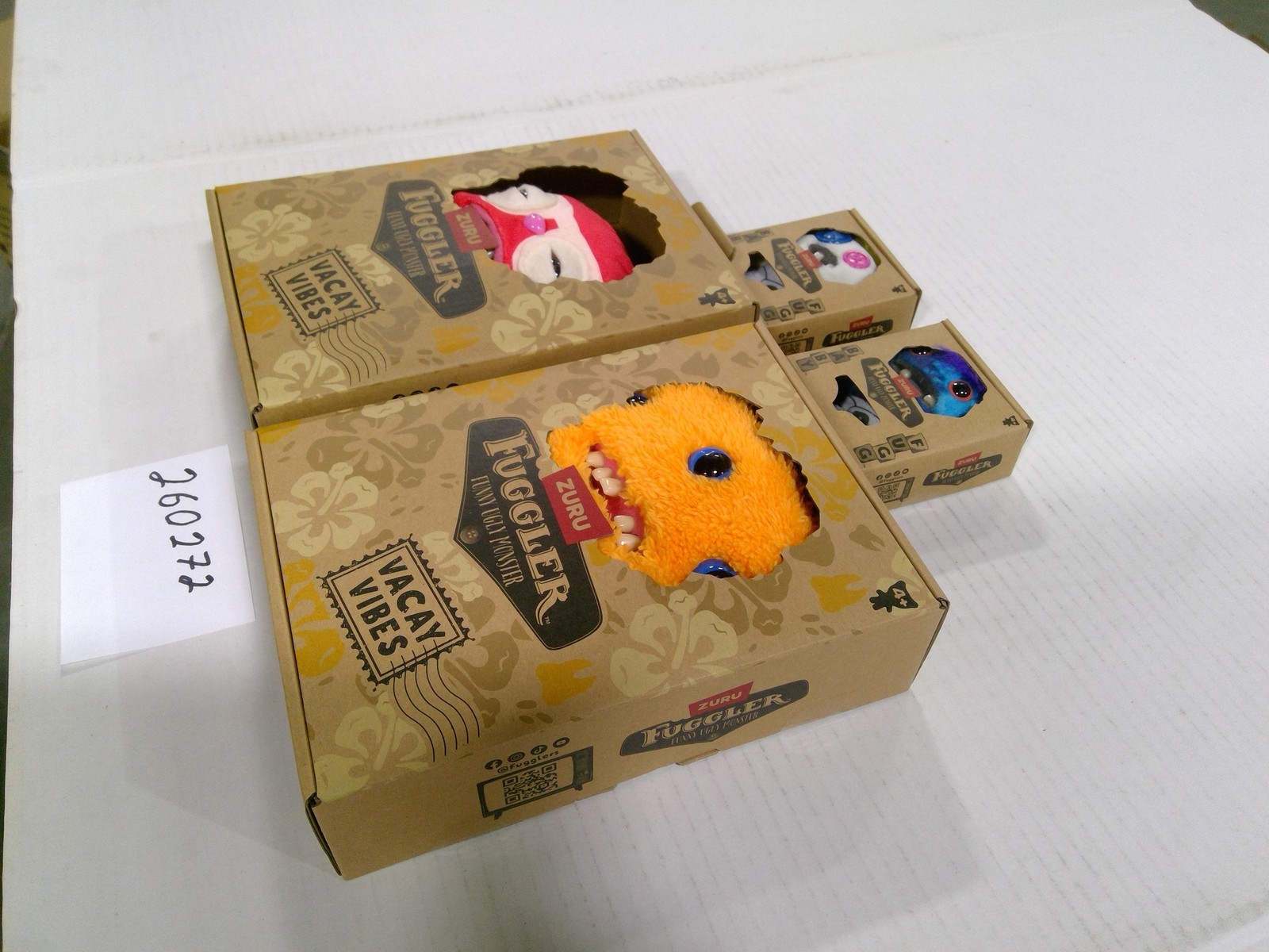 ZURU Fuggler Vacay Vibes Baby Fuggler Plush Toy Small Mini Multicolor Lot 4