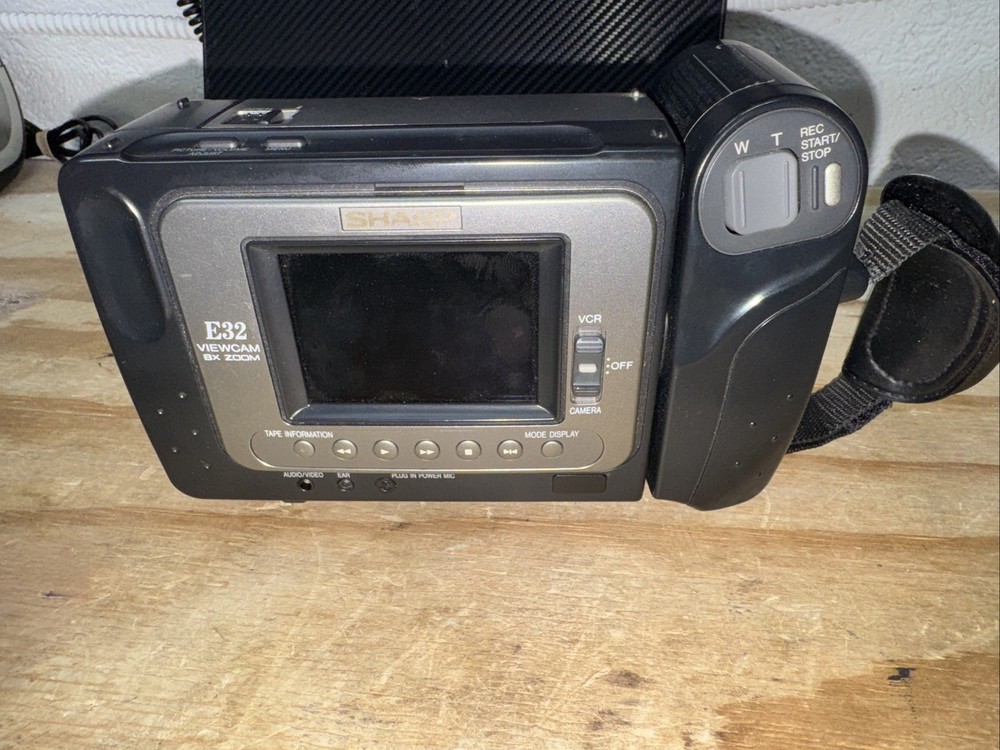 Sharp Viewcam VL-E32U Video 8 Camcorder UNTESTED AS IS PARTS