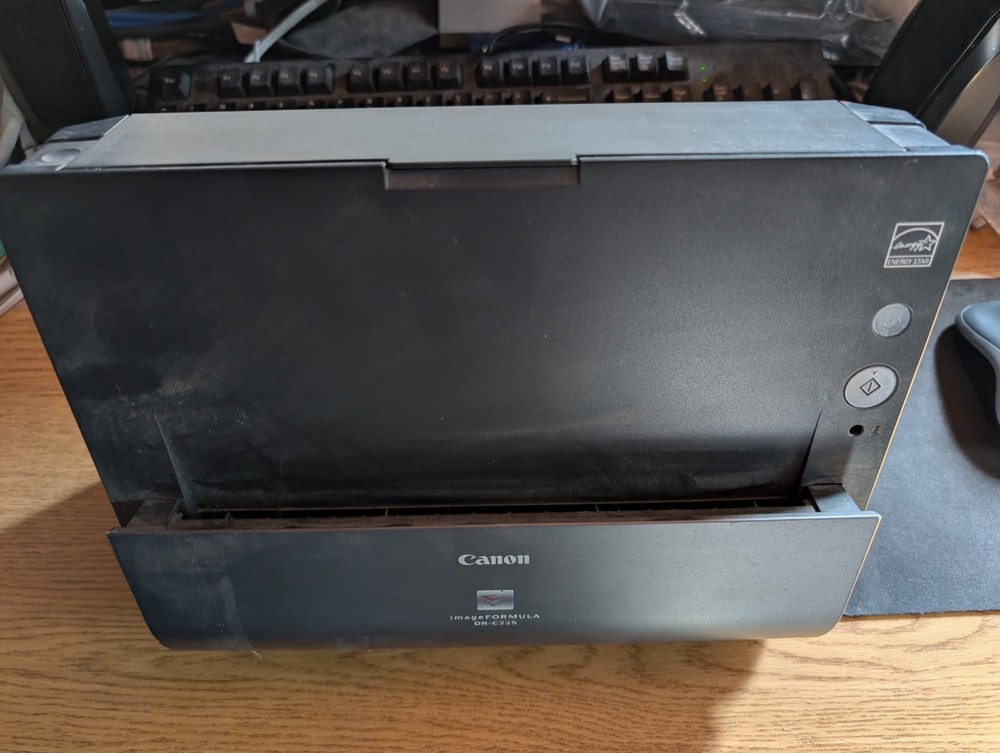 CANON DR-C225 Image Formula Scanner M111241