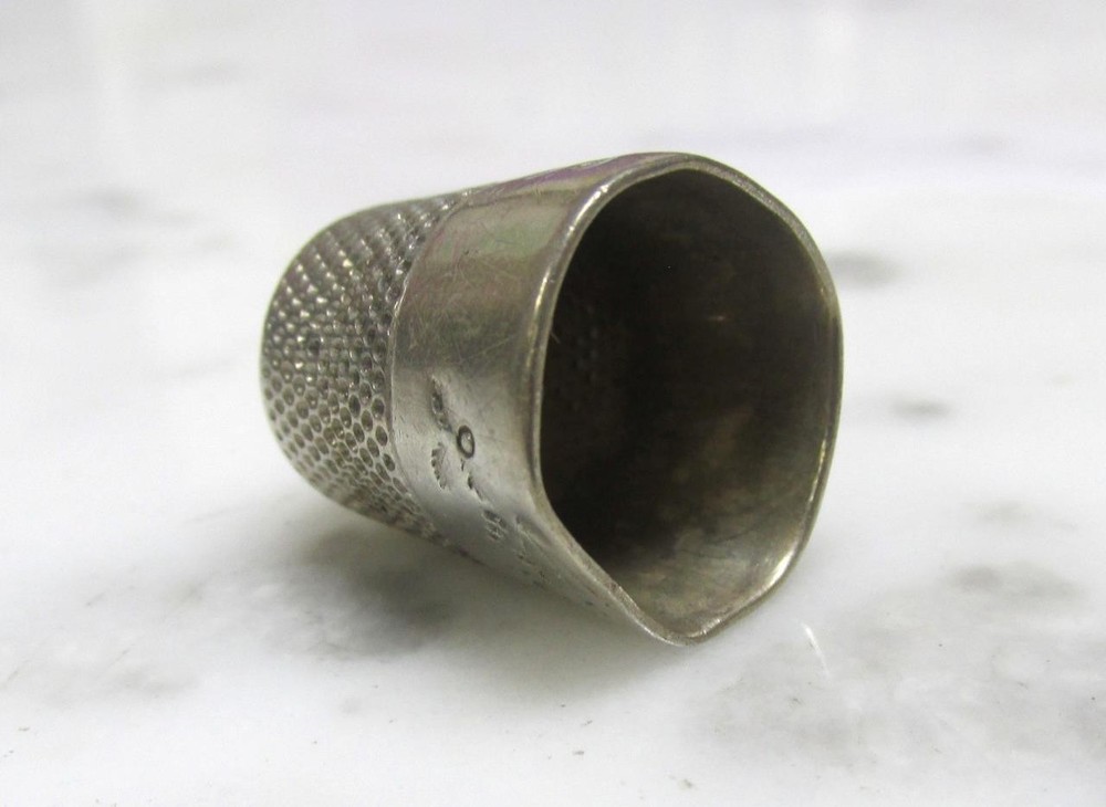 Vintage Sterling Silver #9 Thimble ~ 4.8grams ~ 3-C299