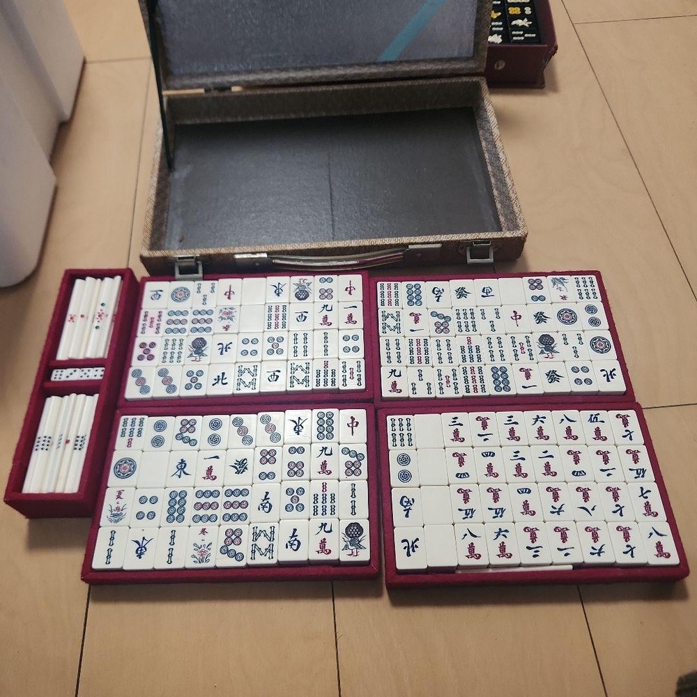 high class mahjong tiles