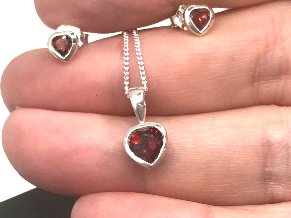 Garnet pendant stud earrings set, solid Sterling Silver. Heart, new. Gift box.