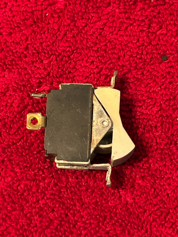 AIRCRAFT LEFT MAGNETO ROCKER SWITCH