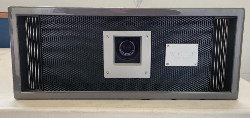Used Wolf Cinema SDC 8 Projector