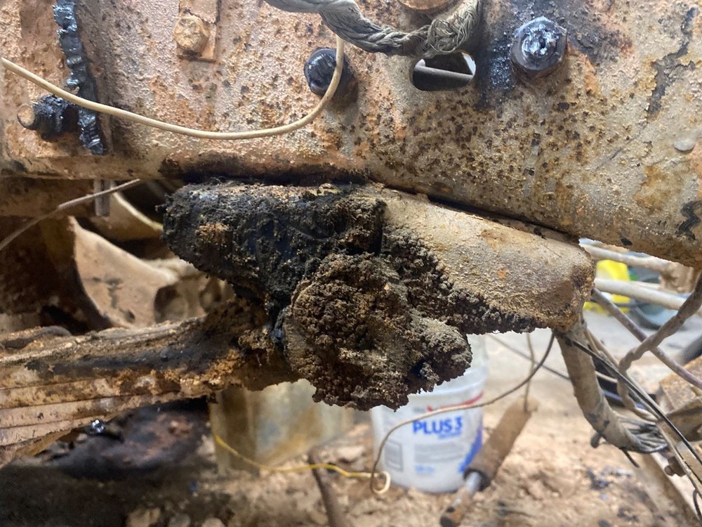 Front Leaf & Springs N/A Used P-12423