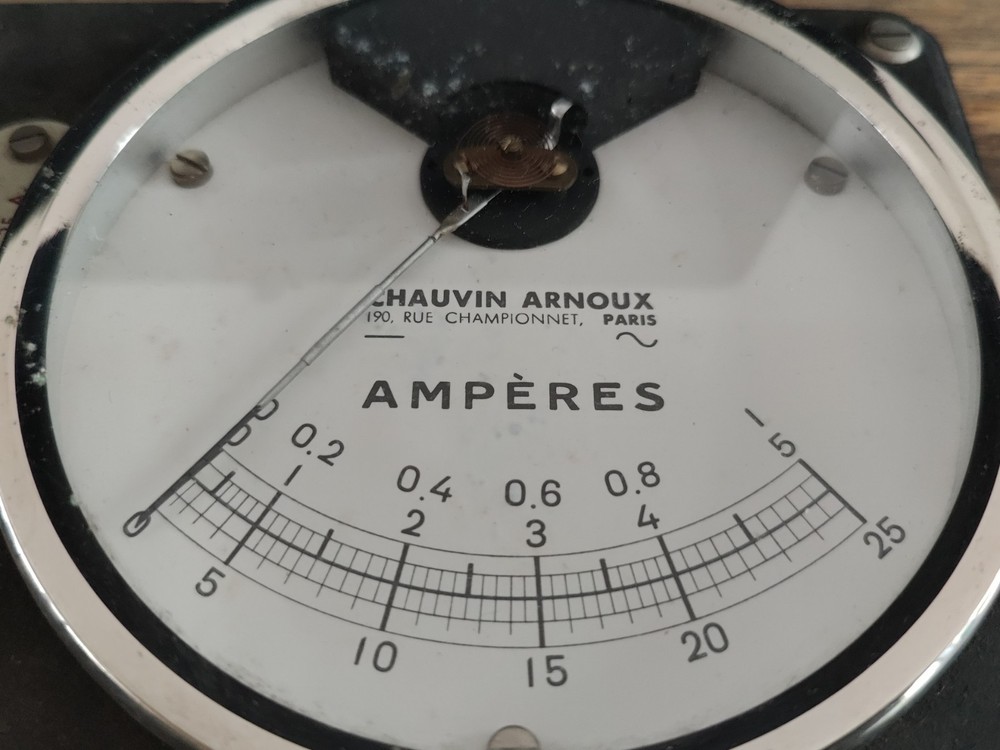 Old Voltmeter/Ammeter CHAUVIN & ARNOUX