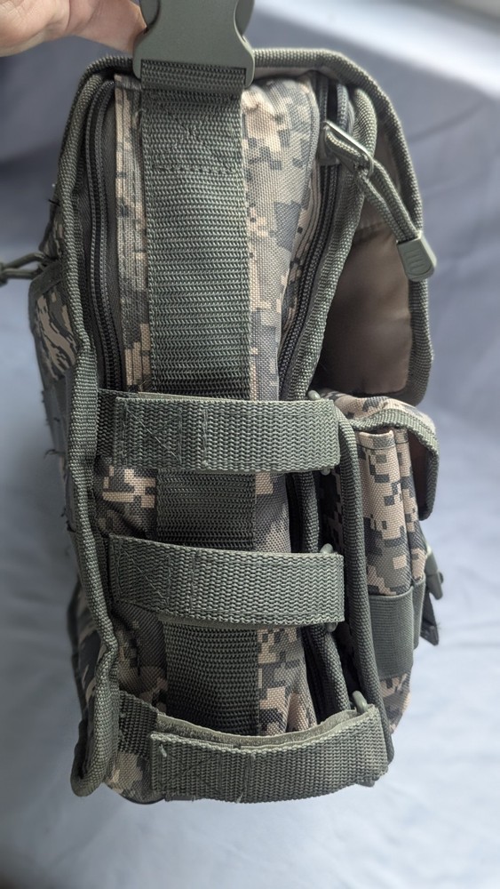 CODE ALPHA Digital Camo PADDED LAPTOP BAG Shoulder Strap TACTICAL 18x12x5" EUC!