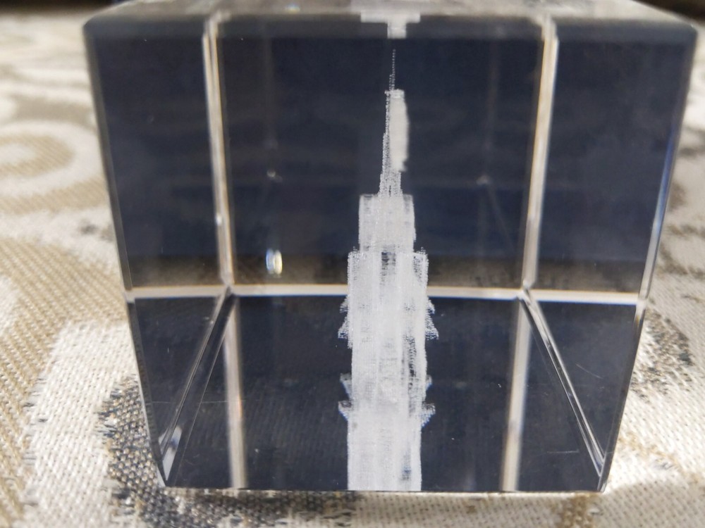 Paris Hologram