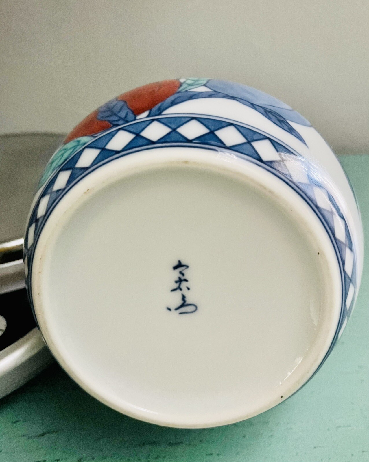 Imaizumi Imaemon Nishiki peach gourd Vase made in Japan Living National Treasure