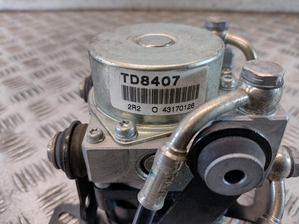 2014 TRIUMPH TIGER EXPLORER 1215 ABS Pump