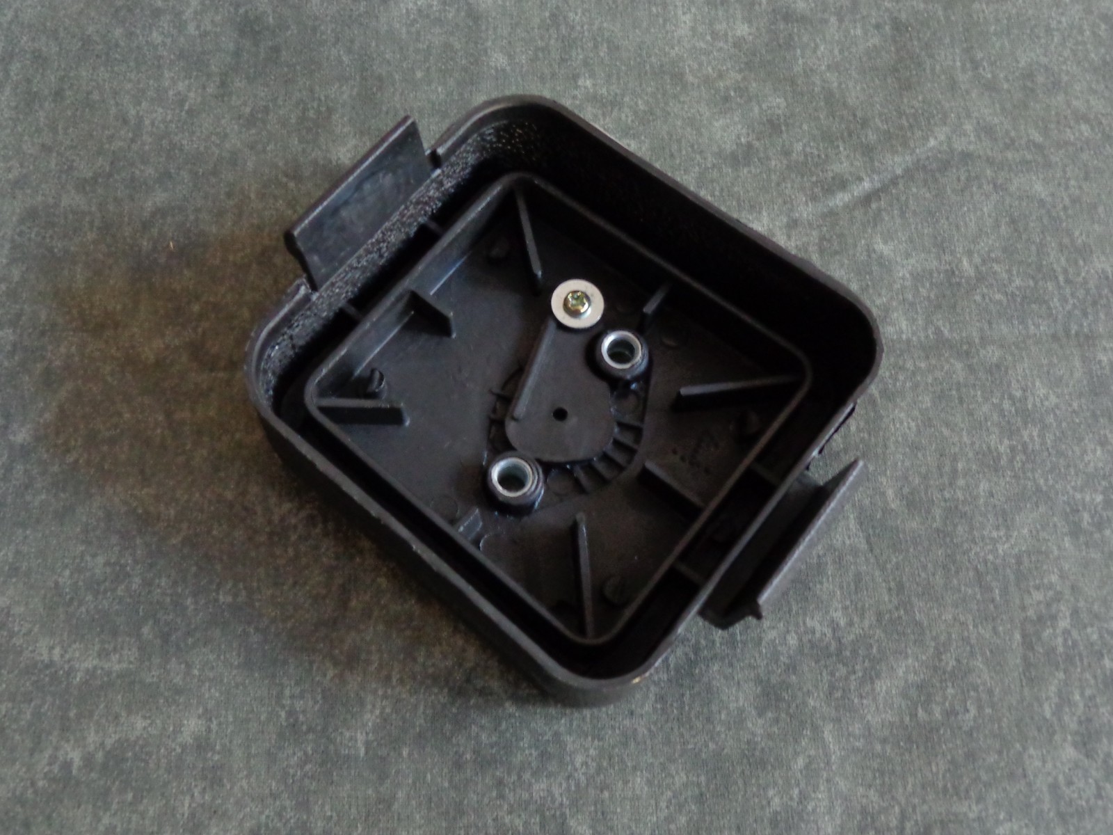 ESKIMO ARDISAM VIPER ENGINE ICE AUGER 3004160 AIR CLEANER BASE W/ CHOKE OEM