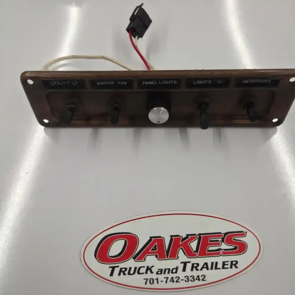 1996 Freightliner FLD120 Dash Panel-  22-25266-004