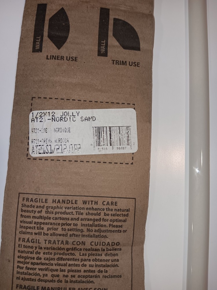 1 Pack (4 Linear Ft) ..Ceramic Wall Tile Trim..Glossy Beige