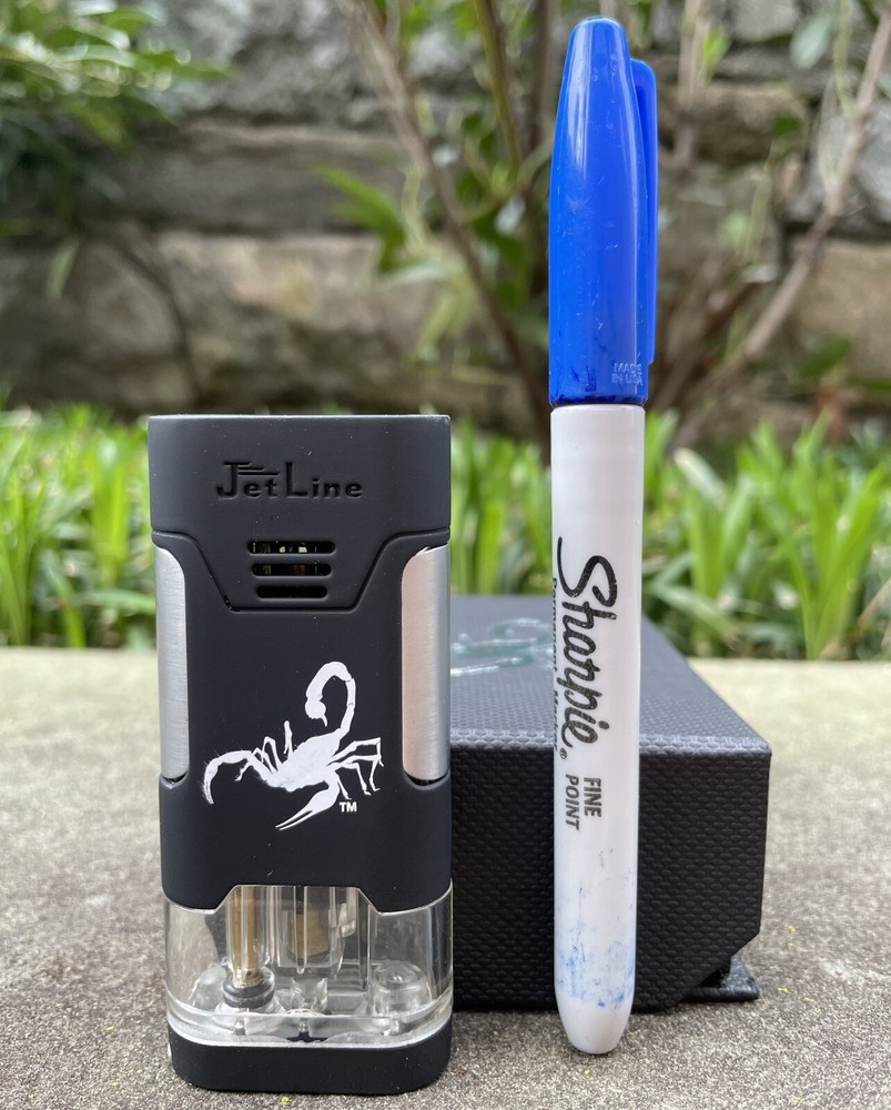 Camacho Scorpion Triple Torch Lighter