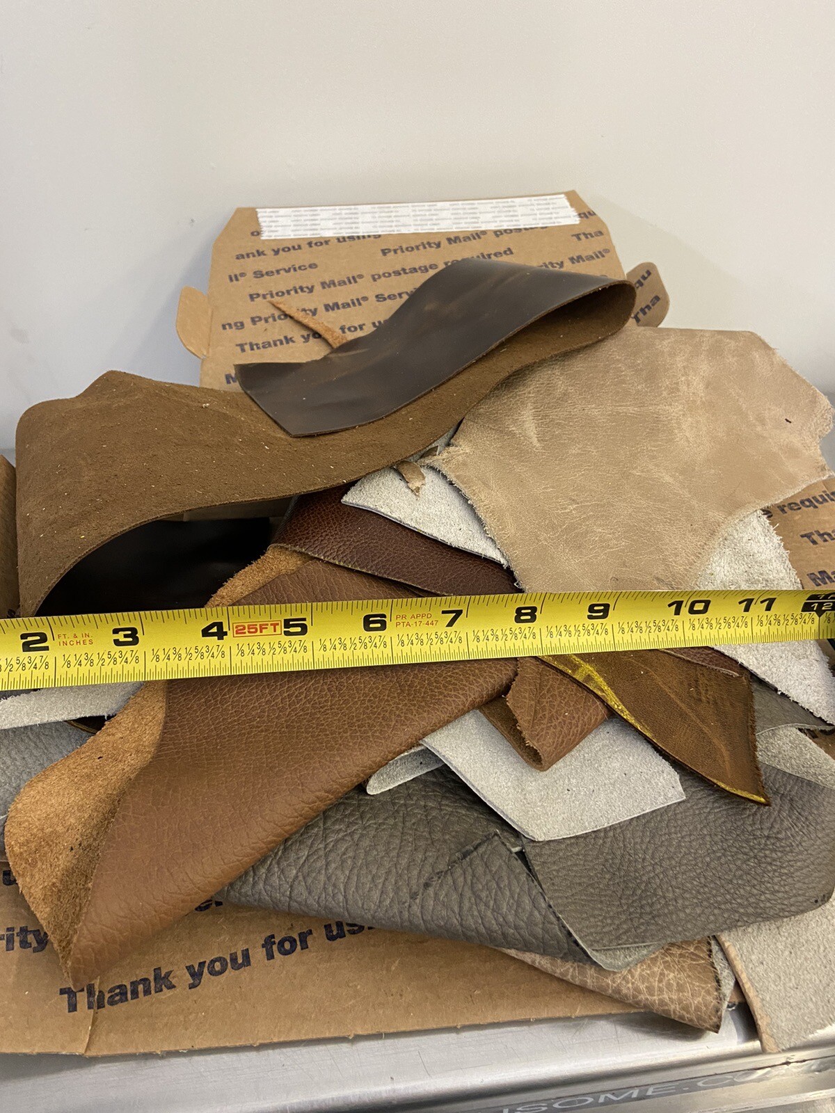 1 Pound Upholstery Leather Remnants/scrap Mixed Colors for Purses, Bags, Jewelry