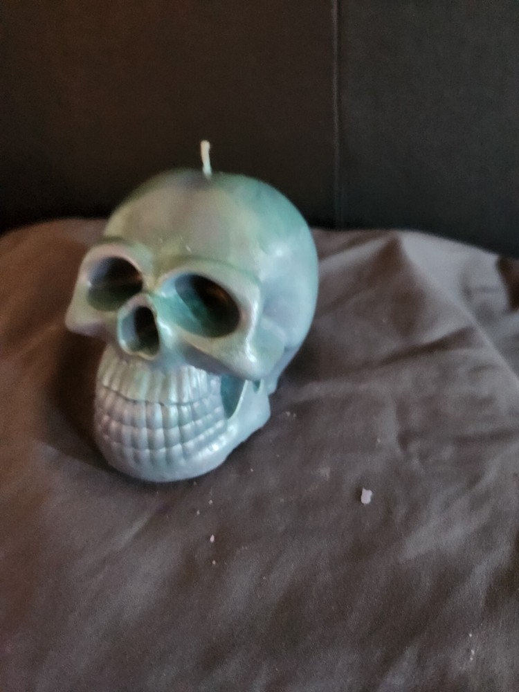 Skull Candle Metallic Blue