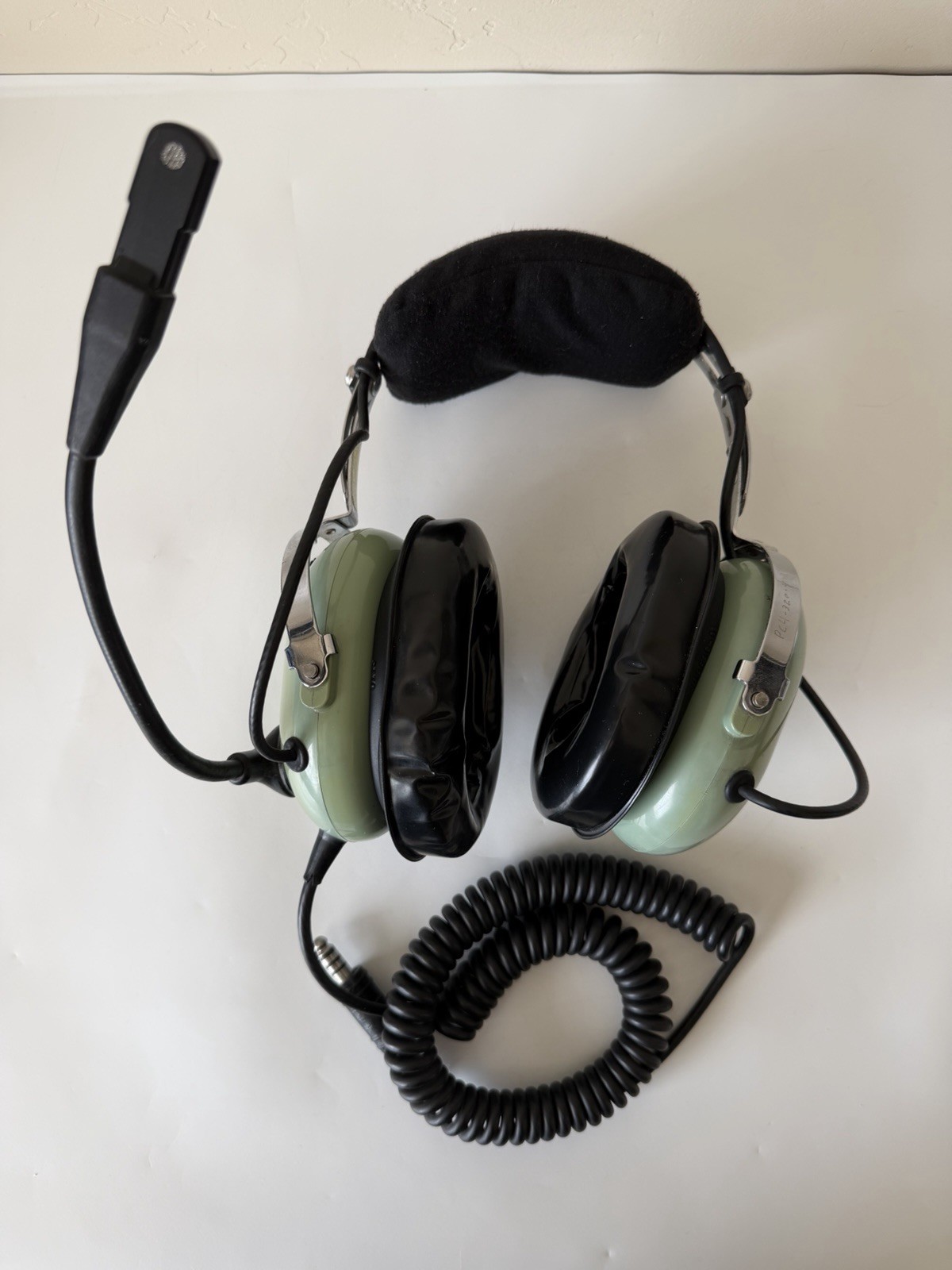 David Clark Aviation Headset Model H10-26 Noise Cancelling Microphone M7A