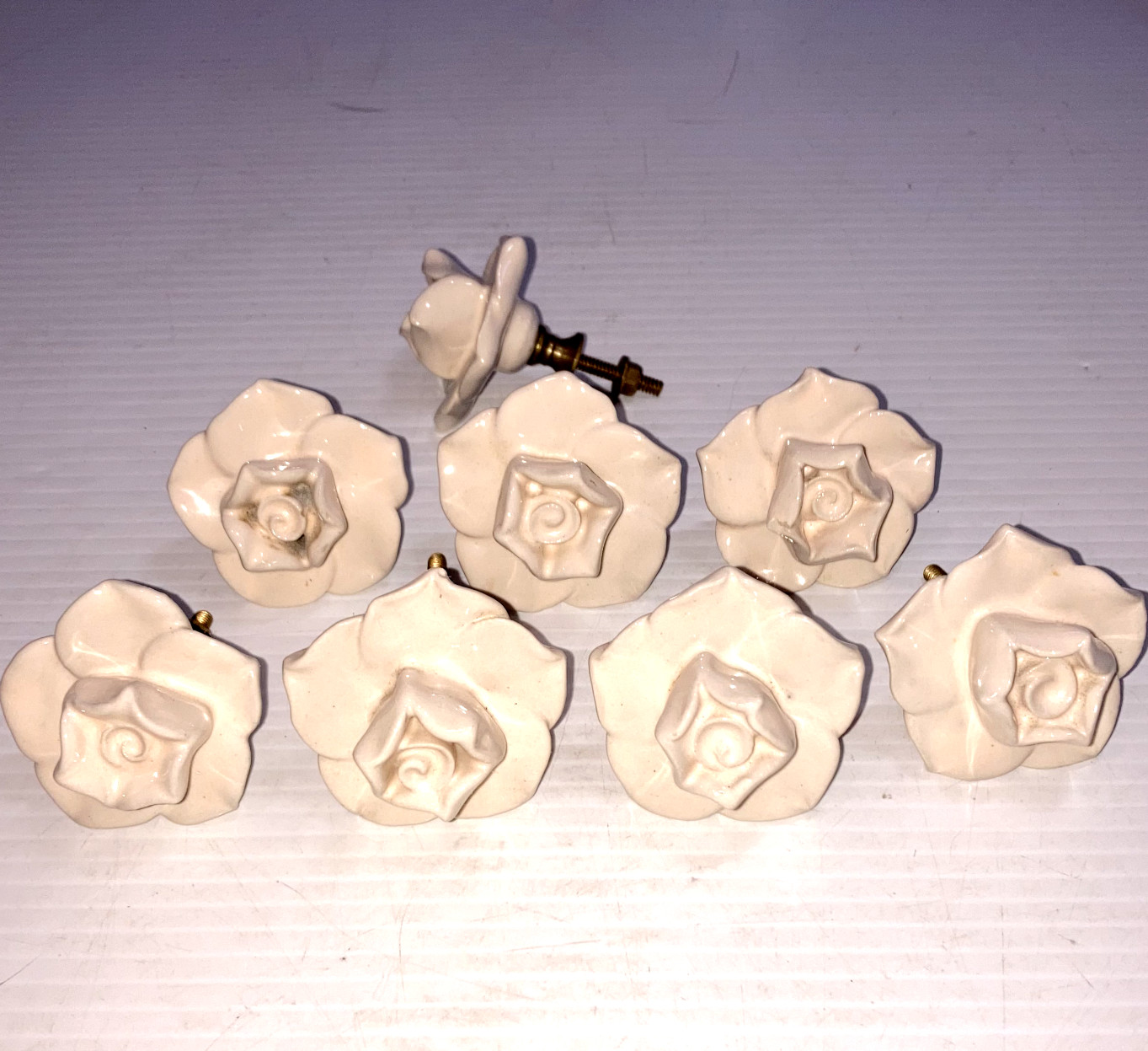 Ceramic Rose Shaped Drawer Pulls Knobs Set Of 8 Creme