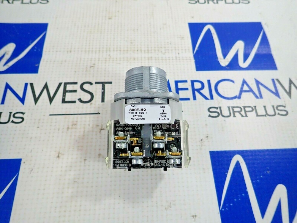 ALLEN BRADLEY 800T-H2 SER T SELECTOR SWITCH *NEW*