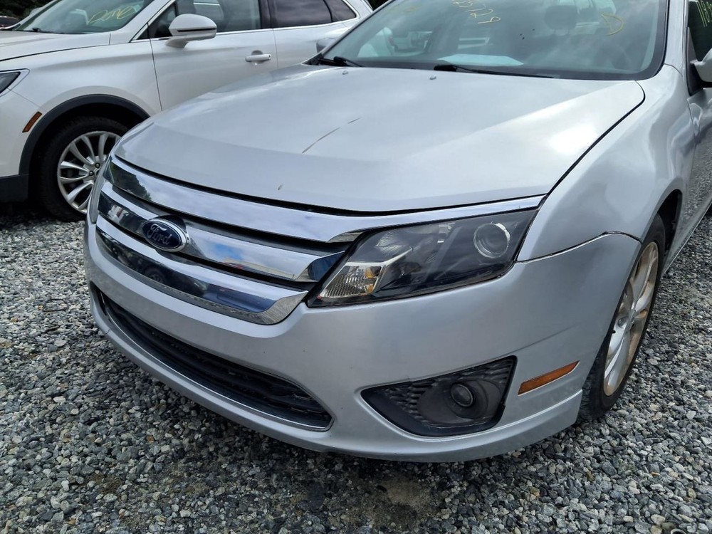 FUSION 2012 Glove Box 4815711