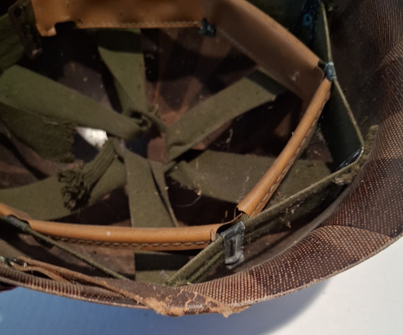 US Army M-1 Combat Helmet Liner Brown Military 1950s Korean War Era Vintage Old