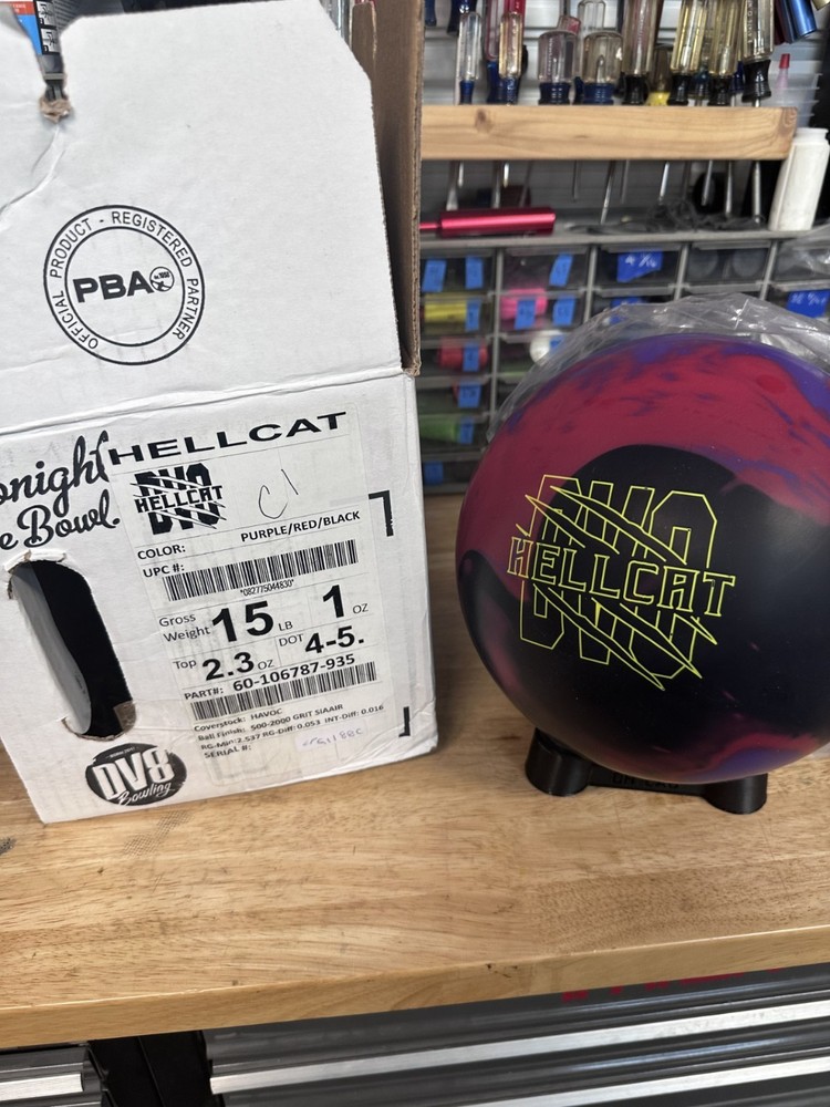 NEW - NIB 15lb DV8 " HELLCAT " UNDRILLED