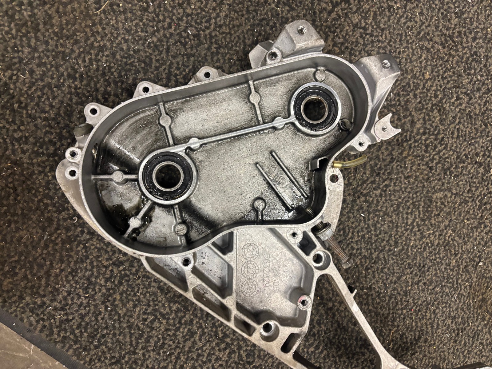 Polaris 850 AXYS Indy XC pro s Matryx Switchback Rush 16-24 OEM Inner Chaincase