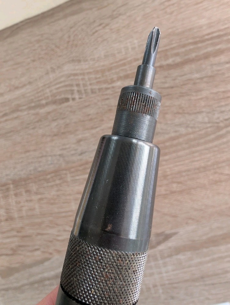 OK Industries APD-8 Pneumatic Screw Driver
