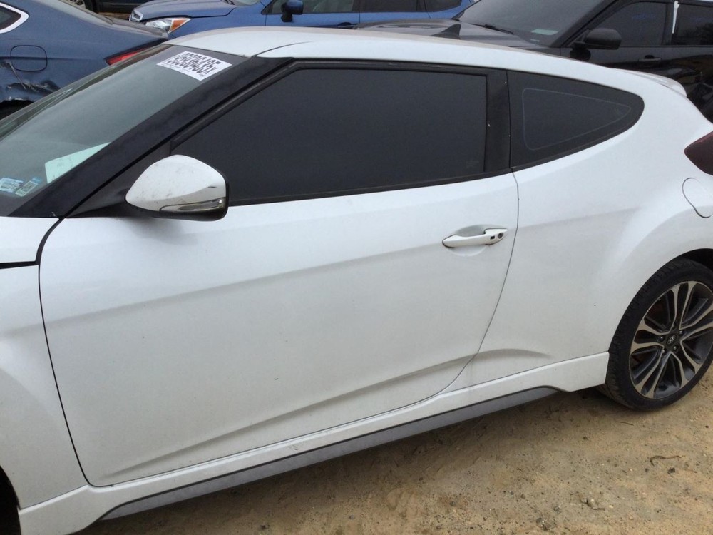 Console Front Floor Fits 13-17 VELOSTER 4937484
